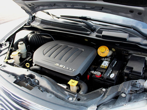 Imagen 14 de 15 de Chrysler Town & Country Li Touring 2016