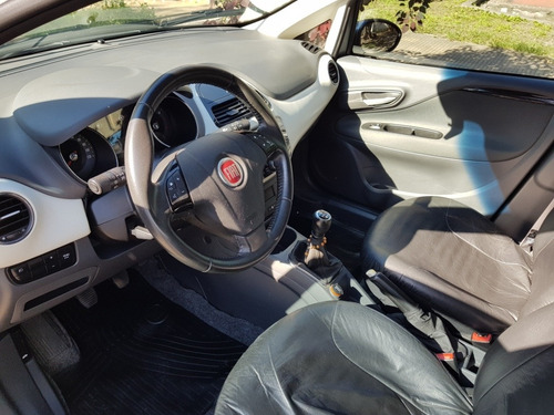 Fiat Punto 1.6 Essence 2015
