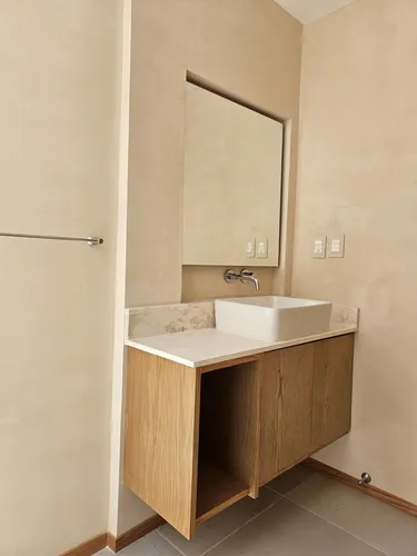 Casa Remodelada De Una Planta En Venta En Conkal.