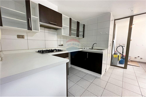 Oportunidad! Amplio Dpto 3d 2b Est Bod Cerca Metro