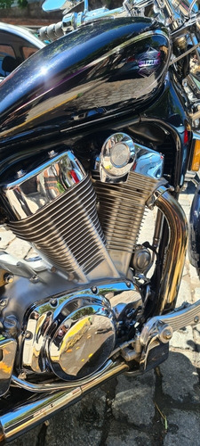 Suzuki Intruder Vs1400