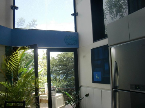 Casa Con Clima Fresco De Montaña Con Amplia Vista Y Maravillosa Iluminación En Los Guayabitos #22-20531