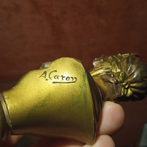 Figura Antigua Estatuilla De Bronce Firmado Sello Lacre (Usado)