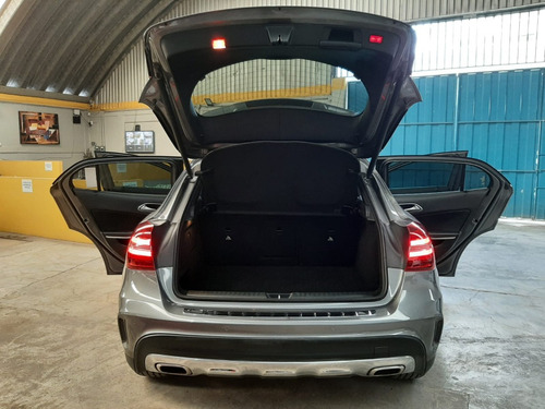 Mercedes-Benz Clase GLA 2.0 250 Cgi Sport Con Techo Panoramico At