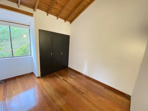 Casa En Arriendo Ubicada En El Poblado Sector Los Balsos (10672).