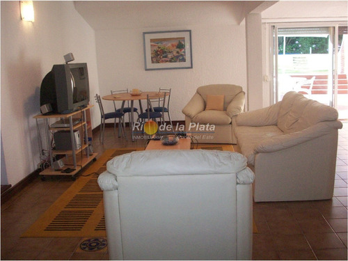 Imagen 21 de 30 de Casa En Cantegril, 5 Dormitorios *- Ref: 10631