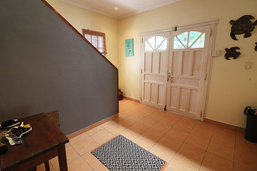 Casa 5 Amb. Venta Gral Pacheco Jardín Y Pileta