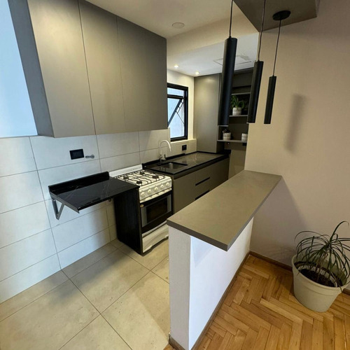 Departamento En Nueva Córdoba 1 Dormitorio Remodelado 100% Con Balcon