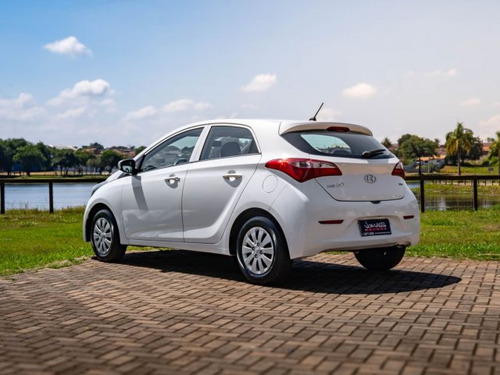Hyundai HB20 HB20 1.0 COMFORT PLUS 12V FLEX 4P MANUAL