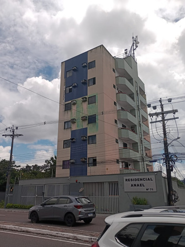 Alugo Apartamento De Três Quartos No Bairro N.s.das Graças.