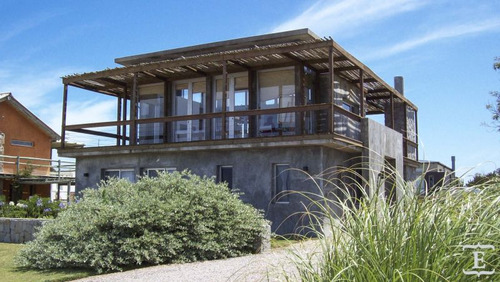 José Ignacio - Excelente Casa Para Disfrutar Del Verano (ref: Est-15)