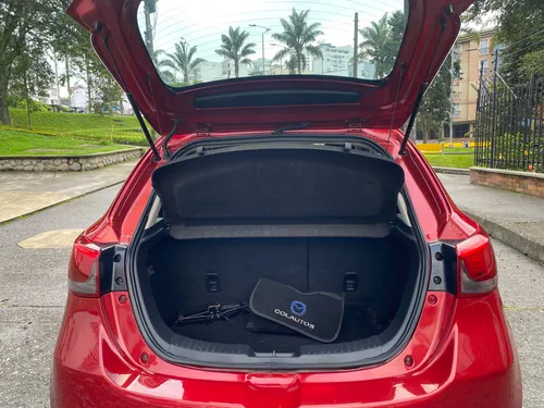 Mazda 2 1.5 Touring mecanico