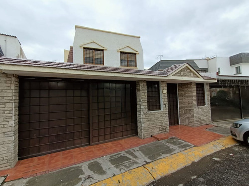 Casa En Venta, Mayorazgos De Los Gigantes, 3 Recámaras