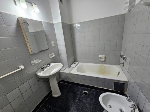 Departamento 2 Dormitorios Apto. Profesional