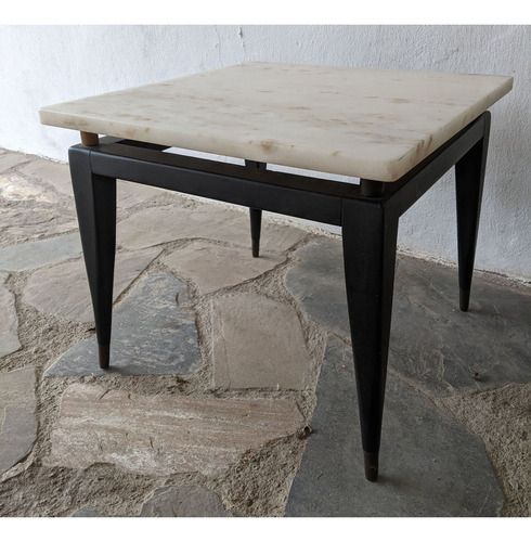 Mesa De Sala, Tipo Americana, Tapa De Mármol, 50x50x42cm (Usado)