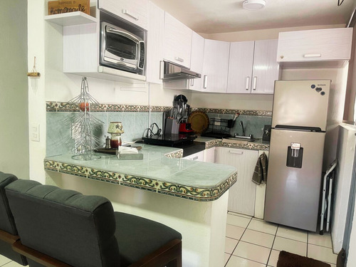 Vendo Departamento En Puerto Vallarta, Col. Villas Rio