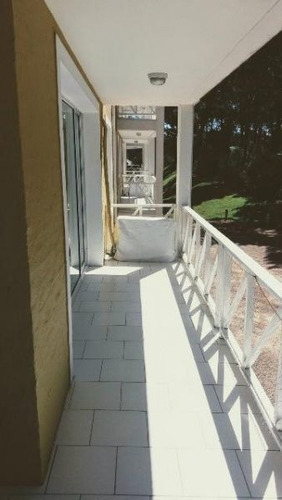 Apartamento En Venta De 2 Dormitorios En Playa Brava