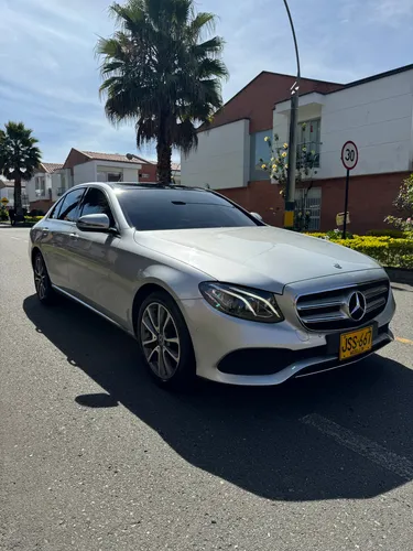 Mercedes-Benz E200 Exclusive