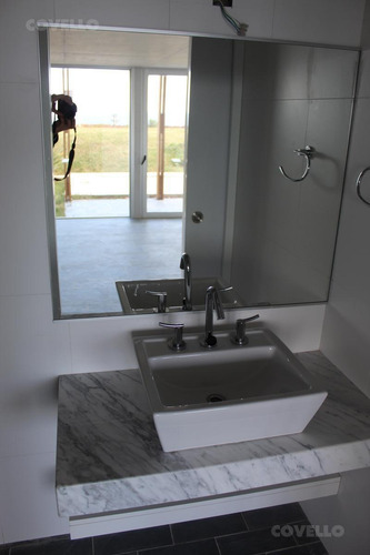 Imagen 16 de 30 de Venta Apartamento, 3 Dormitorios Y 2 Baños , Garage.
