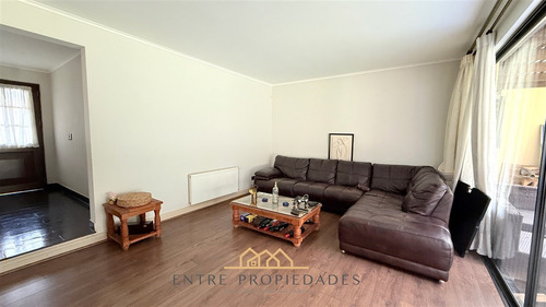 Casa En Venta De 4 Dorm. En Colina