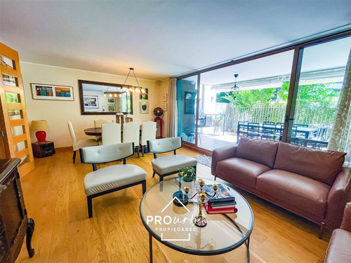 Departamento En Venta De 3 Dorm. Con Jardin En Las Condes
