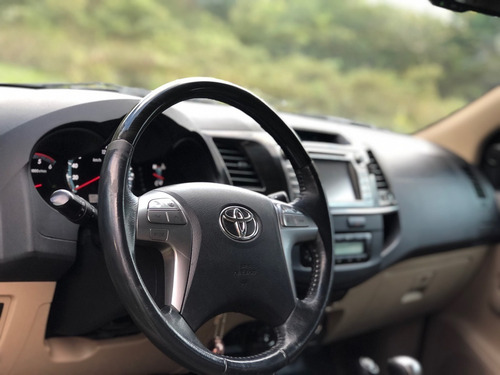Imagem 8 de 10 de Toyota Hilux Sw4 Srv 2015 3.0 4x4 Automática