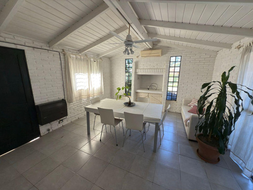 Venta Casa De 3 Dormitorios En Funes