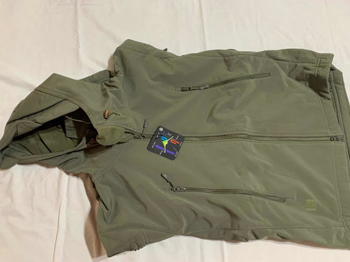 Campera Soft Shell Verde Militar Talle S