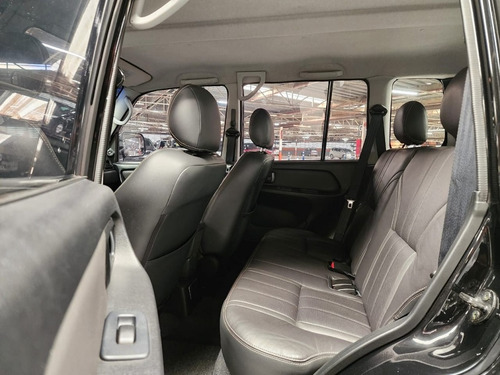 Mitsubishi Pajero TR4 2.0 4X2 16V 140CV FLEX 4P AUTOMÁTICO