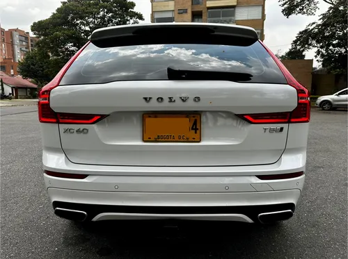 Volvo XC60 2.0 T5 Awd R-design