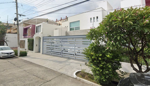 Venta De Casa En Guadalajara Col. Chapalita