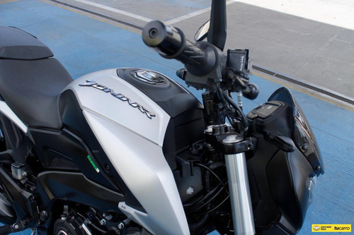 Imagen 23 de 25 de Bajaj Dominar D250