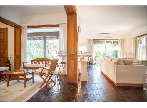 Imagen 12 de 30 de Venta De Casa En Barrio Golf