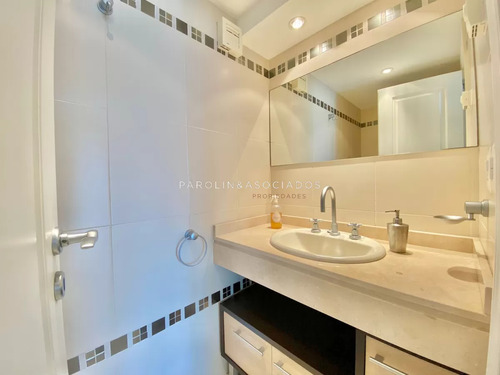 Apartamento En Alquiler De Tres Dormitorios, Punta Del Este