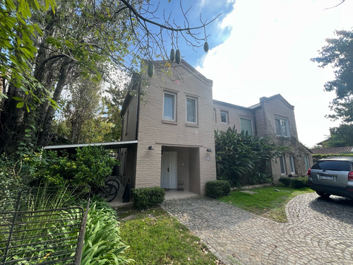 Casa En La Arboleda
