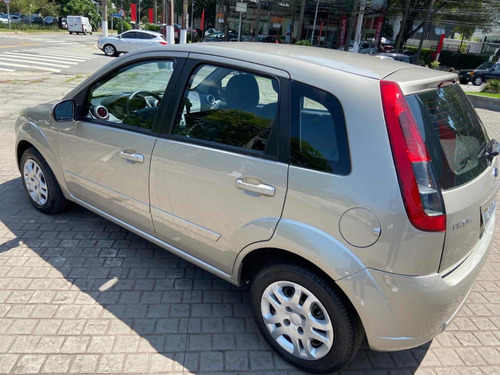Imagem 2 de 13 de Ford Fiesta 2014 1.0 Rocam Se Flex 5p