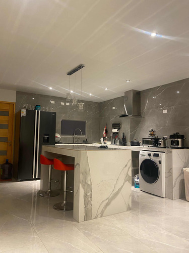 Hermosa Casa Mediterránea Con Sistema Domótica .