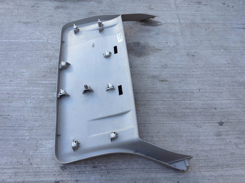 Vista Cajuela De Medallón Sup Dodge Magnum Mod 05-08 Oem
