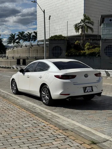 Mazda 3 2.0 Touring