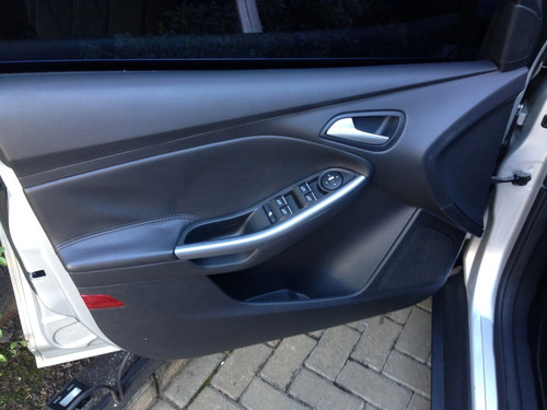 Imagem 13 de 14 de Ford Focus Sedan 2.0 S Powershift Flex 2015