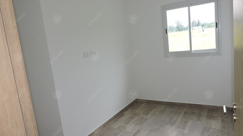 Imagen 19 de 30 de Casa En Venta De Estilo Neo Clasico, Detalles De Categoria! En Greenville.
