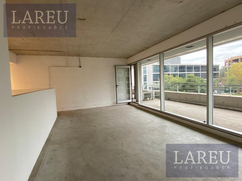 Local En Alquiler De 90m2, Officia Pilar Work