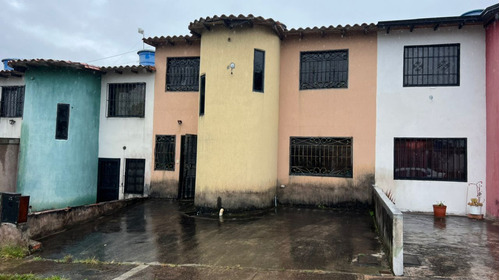 Rz. Casa En Venta La Laguna De Palmira 