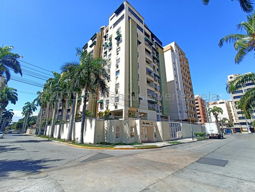  Apartamento En Venta En La Urbanizacion San Isidro Maracay Rah 24-8236 Meglisf