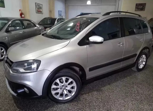 Volkswagen Suran Cross 1.6 Highline 101cv