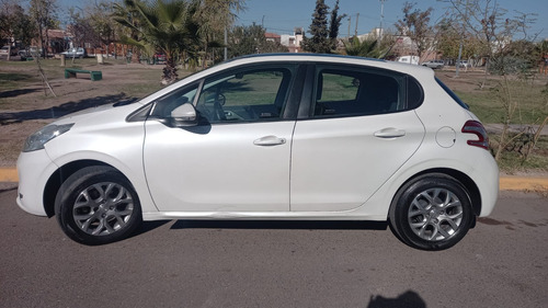 Peugeot 208 1.6 Allure