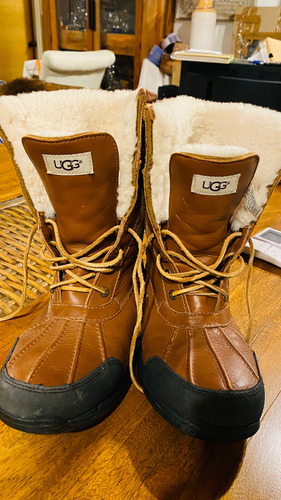 Bota Ugg Caña Media