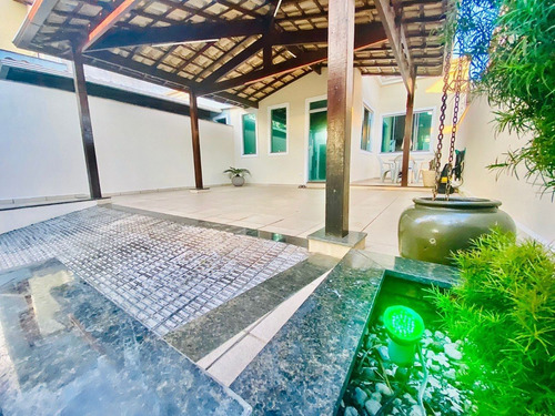 Imagem 18 de 20 de Casa Em Meio Lote No Bairro Cabral/ Contagem