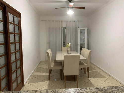 Sobrado À Venda 5 Quartos, 2 Suítes, 300m² De Área Construída