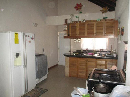 Imagen 5 de 14 de Casa De 2 Pisos. El Valle. Flexmls 20-15871